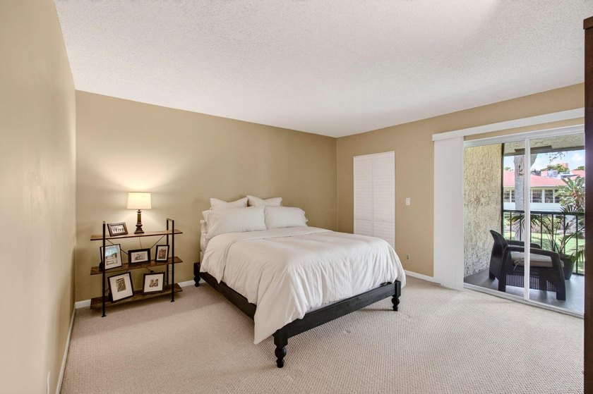Step into this 2 bed/2 bath condo on 2nd Floor of 2-story - photo 20