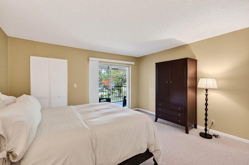 Step into this 2 bed/2 bath condo on 2nd Floor of 2-story - photo 21
