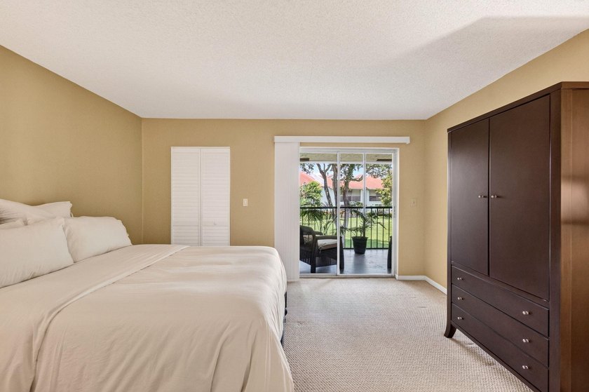 Step into this 2 bed/2 bath condo on 2nd Floor of 2-story - photo 23