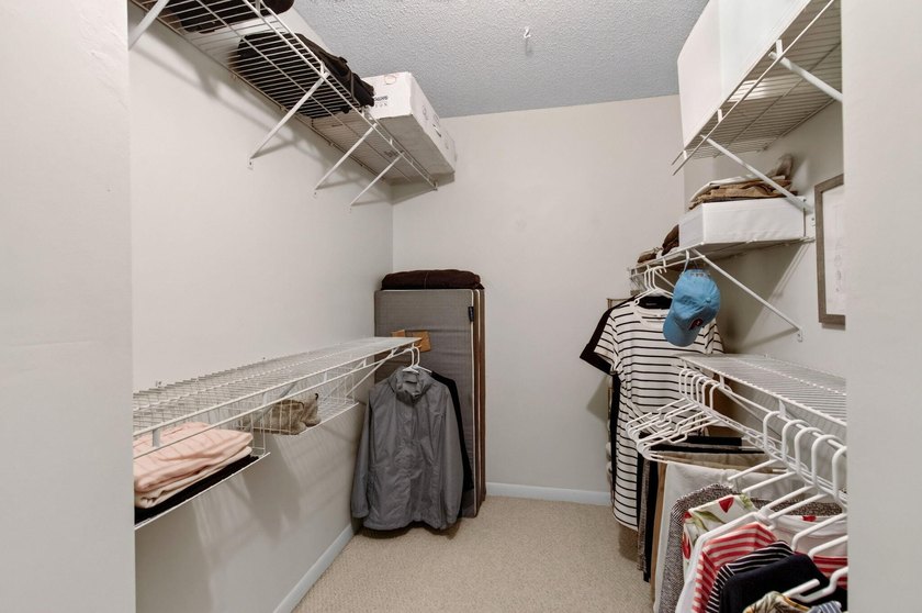 Step into this 2 bed/2 bath condo on 2nd Floor of 2-story - photo 27