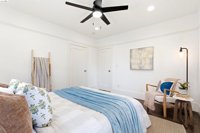One lot, two renovated detached homes in Oakland's vibrant - photo 31