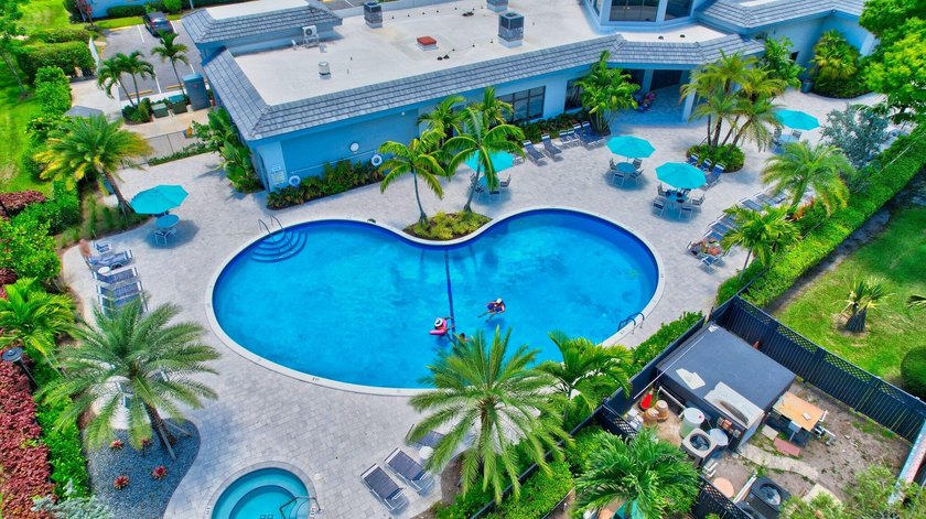 Step into this 2 bed/2 bath condo on 2nd Floor of 2-story - photo 43
