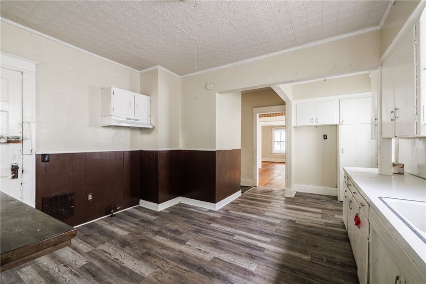 Fully vacant duplex in the Lyell/Otis neighborhood! Rare - photo 7