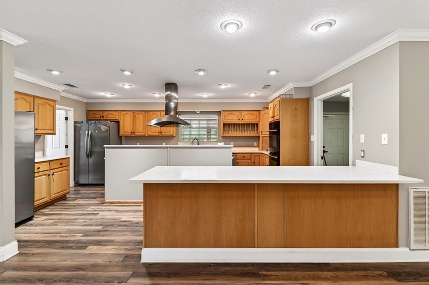 Welcome home! This beautifully maintained property is move in - photo 9