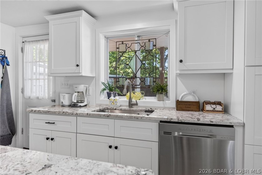 Experience the perfect blend of natural beauty and modern - photo 5