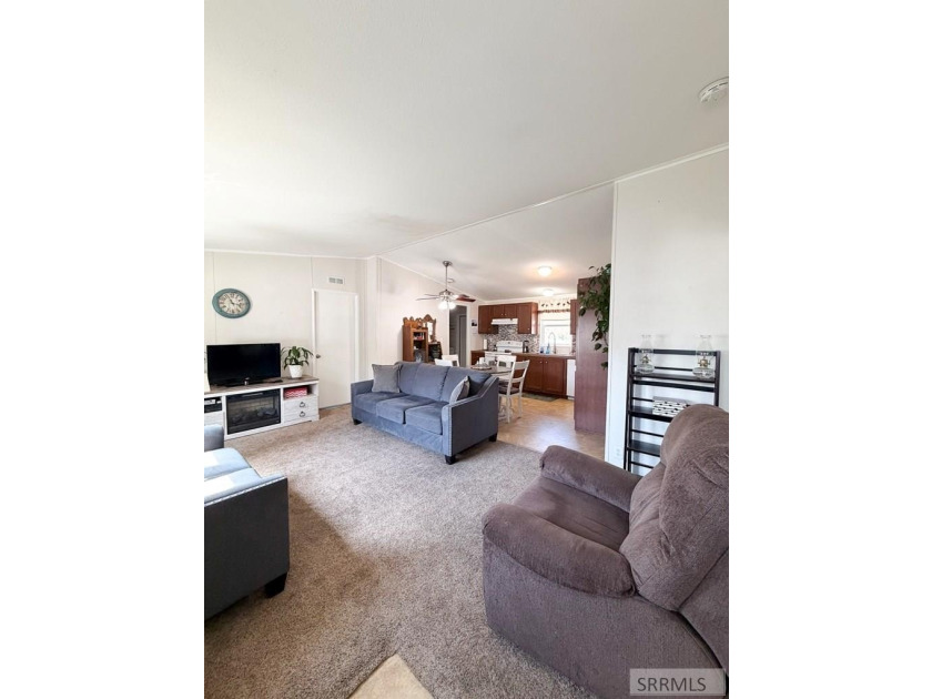 Welcome home to this clean, well maintained 2008 manufactured - photo 6