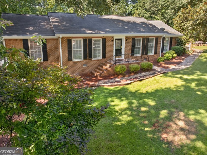Searching for the perfect low-maintenance ranch home in North - photo 2