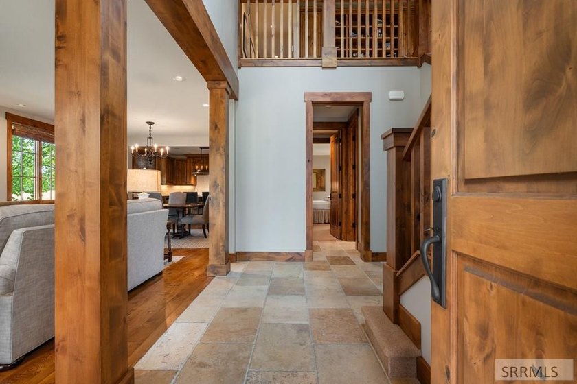 Welcome home - where unmatched luxury meets the untamed beauty - photo 5