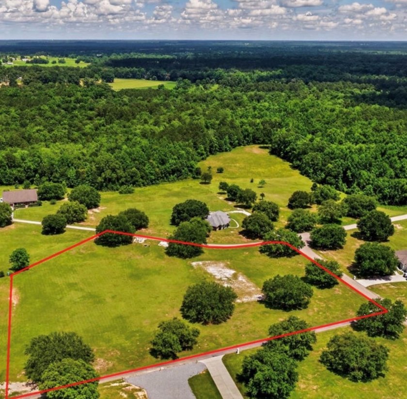 Beautiful 3.10-acre corner lot located at the corner of Shavon - photo 6