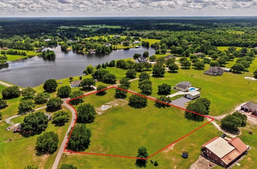 Beautiful 3.10-acre corner lot located at the corner of Shavon - photo 10