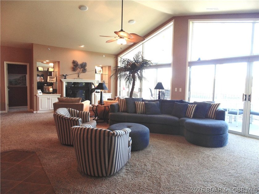LUXURY SUMMER PLACE CONDO at Lake of the Ozarks - TURNKEY! This - photo 2