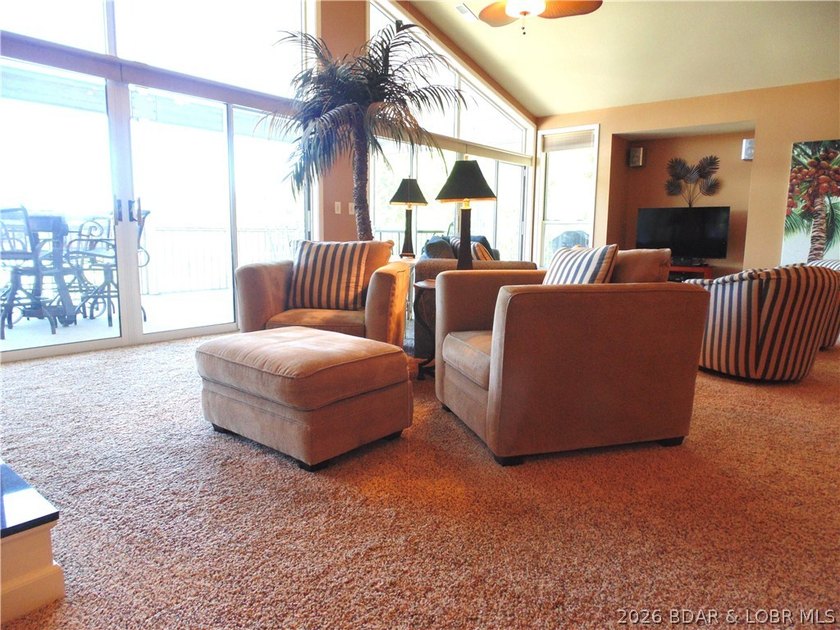 LUXURY SUMMER PLACE CONDO at Lake of the Ozarks - TURNKEY! This - photo 8