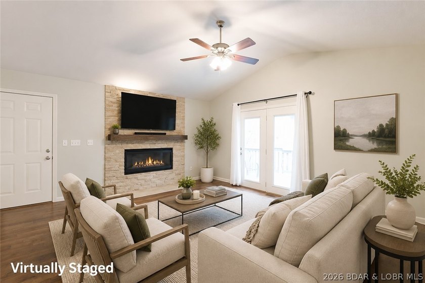 Welcome to lake living at its finest in the desirable Fawn - photo 5