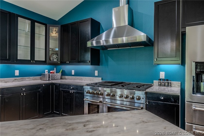Executive rental home located within gated resort development - photo 6