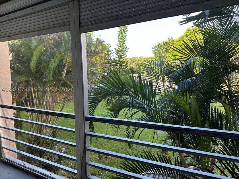 Spacious 2-bedroom, 2-bath condo located in the desirable Live - photo 22