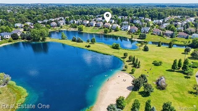 Welcome to this beautiful lakefront home in the highly - photo 40