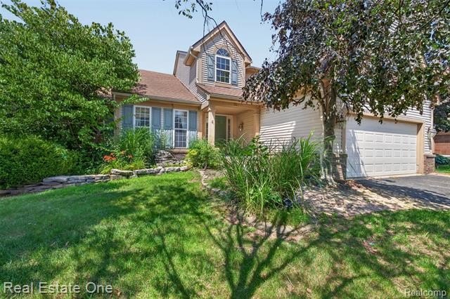 Welcome to this beautiful lakefront home in the highly - photo 48