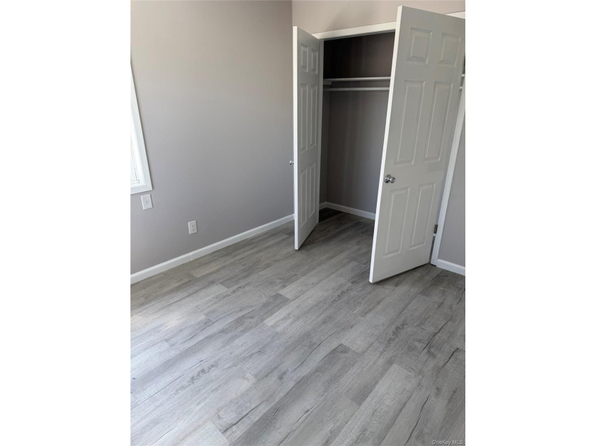 Fully renovated house includes new kitchen, bathrooms and all - photo 9