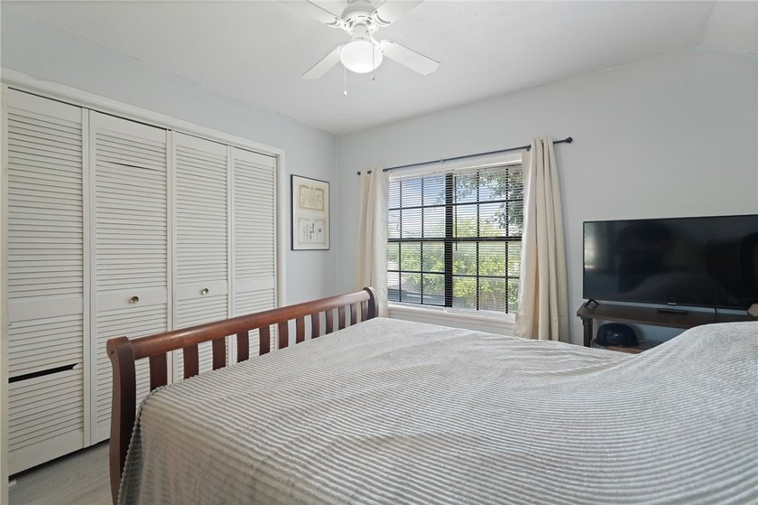 Spacious 5-bedroom, 3-bath home offering 2,178 square feet of - photo 30