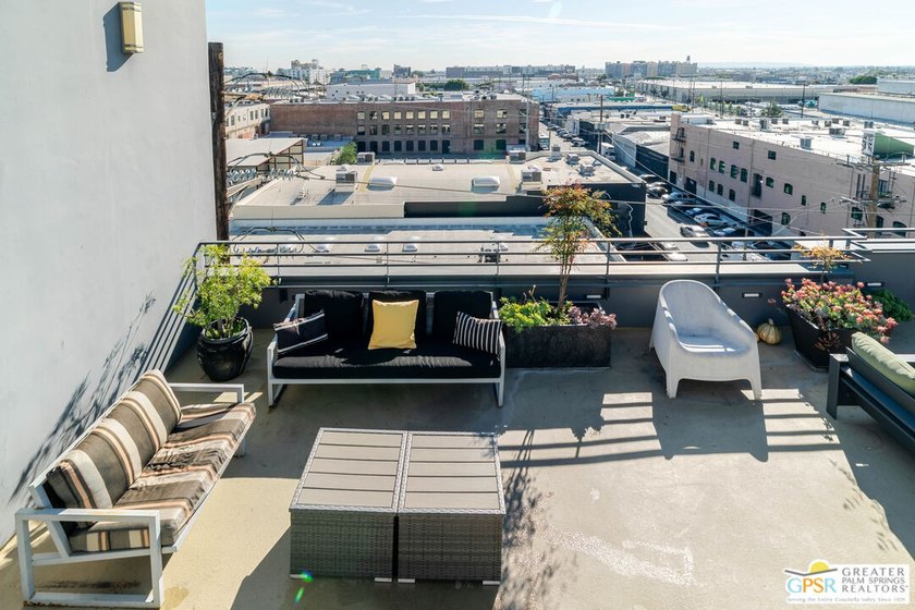 Welcome to this perfectly curated Arts District loft located in - photo 44