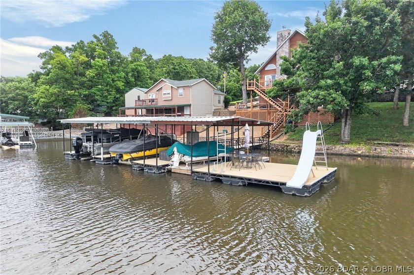 One-owner lakefront retreat offers the COMPLETE package-100 ft - photo 2