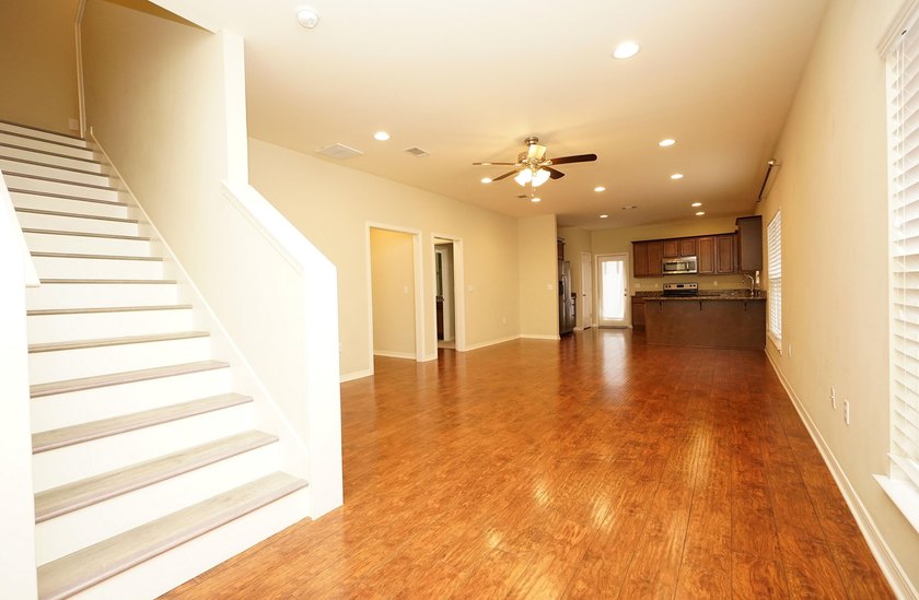 Central Niceville Location - Conveniently located near schools - photo 4