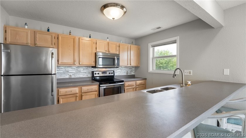 NOW OFFERING ALL HOA assessments for 2026 paid by seller upon - photo 9