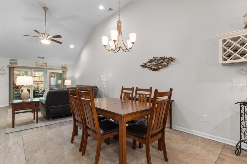 Here's your chance to live in a Palm Lakes community! It's - photo 20