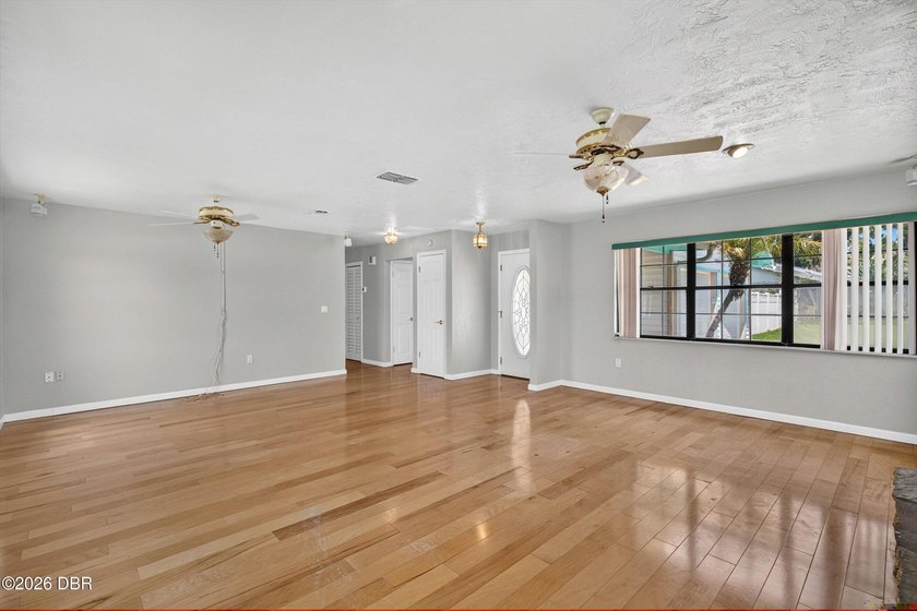 Beautifully Landscaped corner property sits on a generous 10018 - photo 11