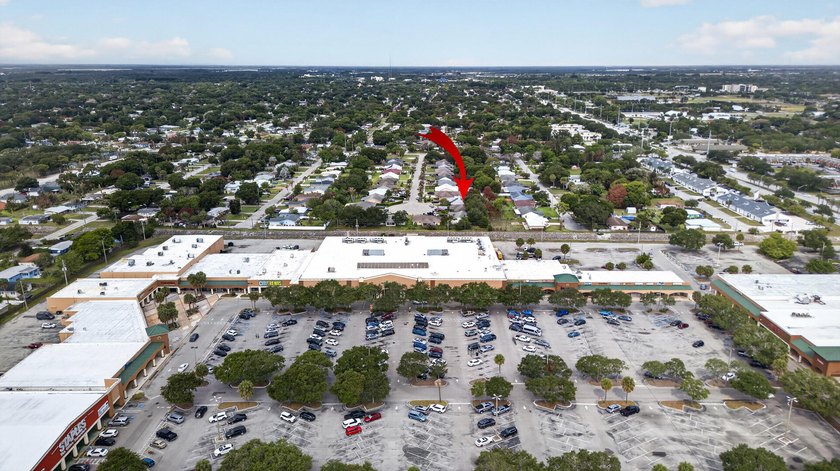This charming property is located in the heart of Fort Pierce! - photo 29