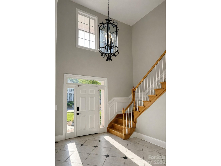 Hard to find and highly sought after - this all-brick, 2-story - photo 8