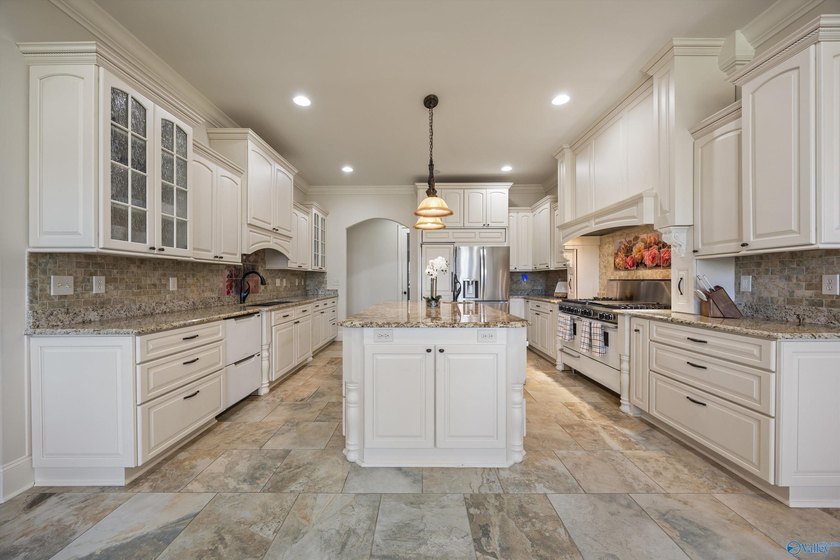 Luxury living w/ stunning water views from your front porch! - photo 13
