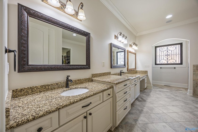 Luxury living w/ stunning water views from your front porch! - photo 19