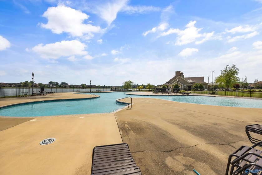 Luxury living w/ stunning water views from your front porch! - photo 47