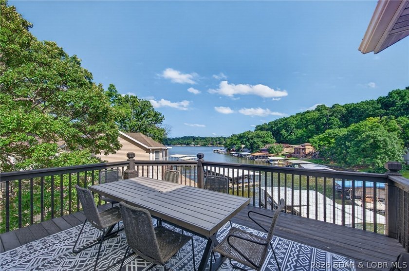 Absolutely charming lake home completely remodeled with great - photo 8