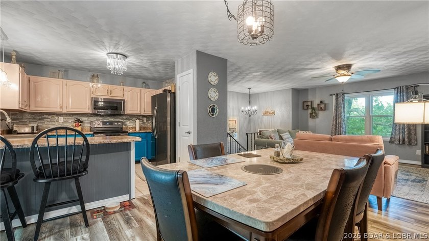 Great Horseshoe Bend location, nearly an acre of wooded ground - photo 6