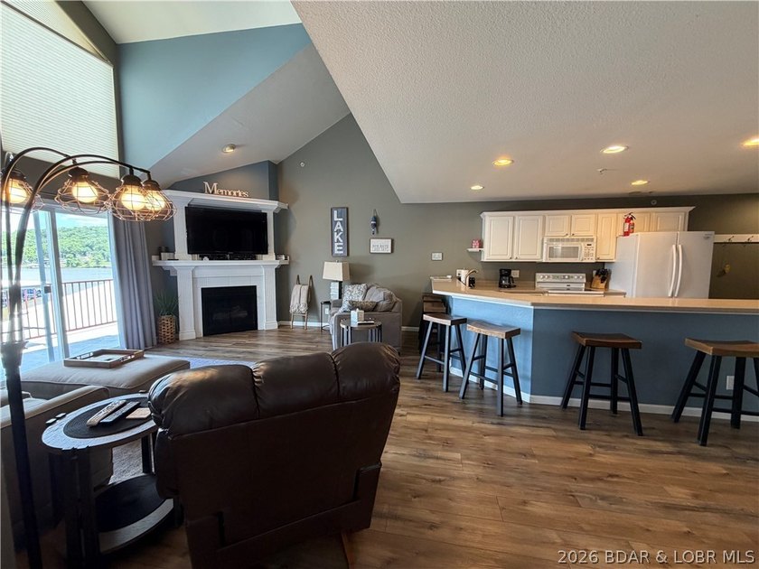 4 bedroom, 3 full bath *Executive' Floor plan is a rare - photo 3