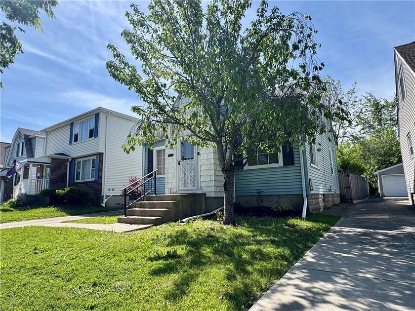 Welcome to 347 Stillwell Avenue, a charming Village of Kenmore - photo 2