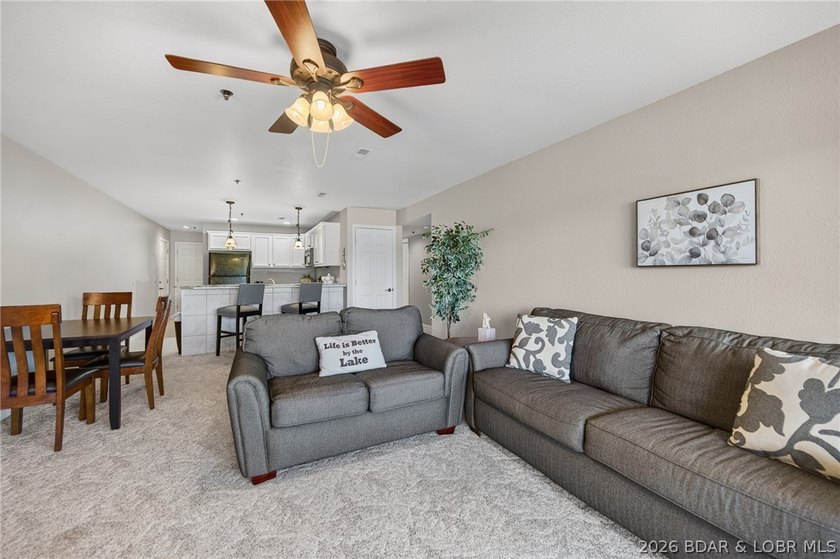 You're in luck just listed 3 bedroom 2 bath walk-in end unit is - photo 9