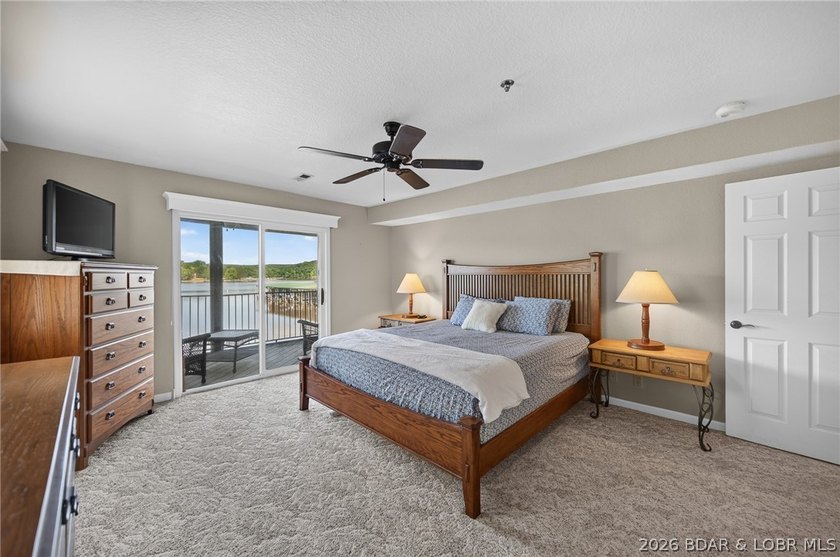 You're in luck just listed 3 bedroom 2 bath walk-in end unit is - photo 10