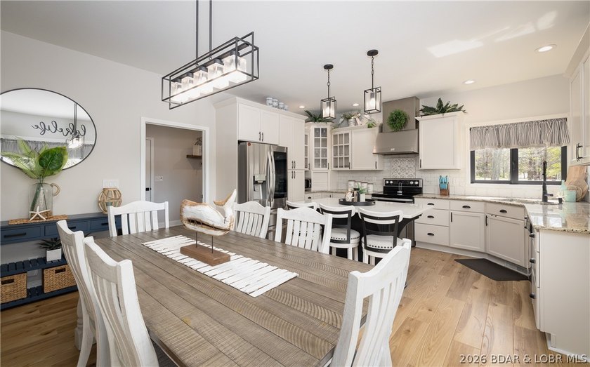 Tucked into a private setting in the heart of town, this - photo 8