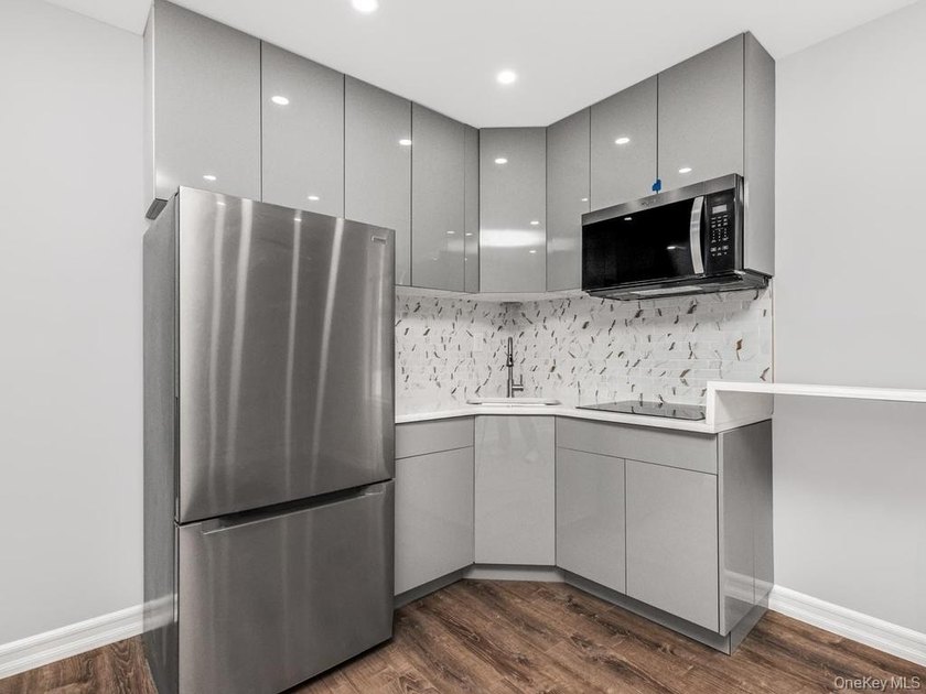 Welcome to 1217 Havemeyer Avenue. This beautifully renovated - photo 10