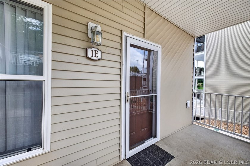 Lake front life never looked so good! Check out this 3 bedroom 2 - photo 2
