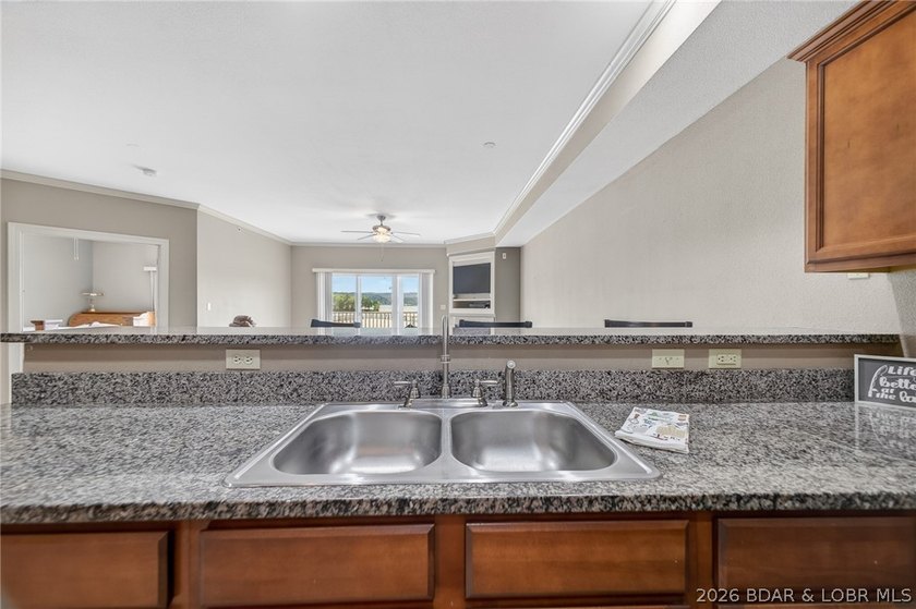 Lake front life never looked so good! Check out this 3 bedroom 2 - photo 9