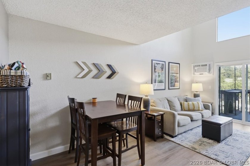 Completely remodeled and turn-key, this 3-bedroom, 2-bath condo - photo 3