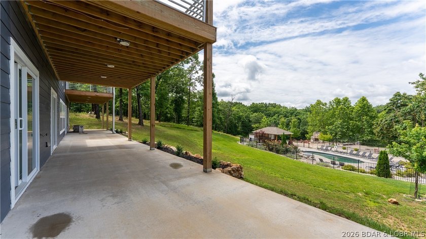 Brand-new, never-lived-in villa located at the 1MM in the - photo 7