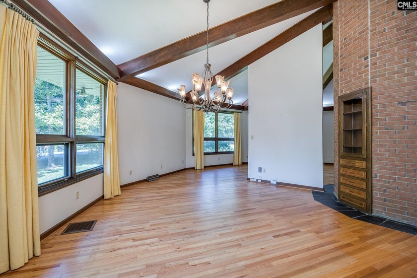 Discover 539 Circle H Woods in Prosperity where timeless design - photo 18