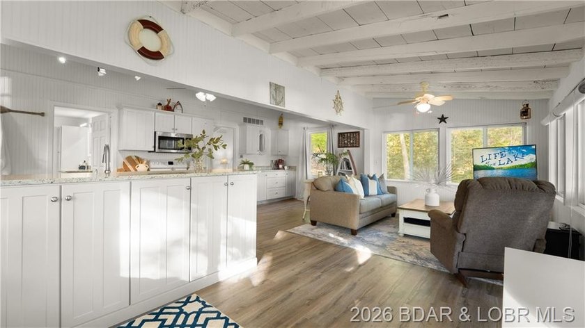 This Cape Cod cottage offers the quintessential lake escape - photo 10