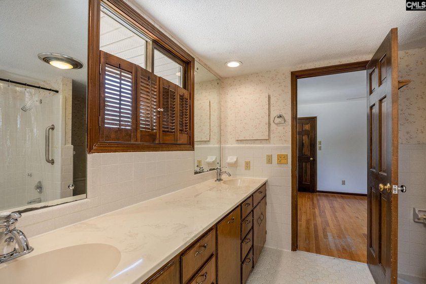 Discover 539 Circle H Woods in Prosperity where timeless design - photo 44
