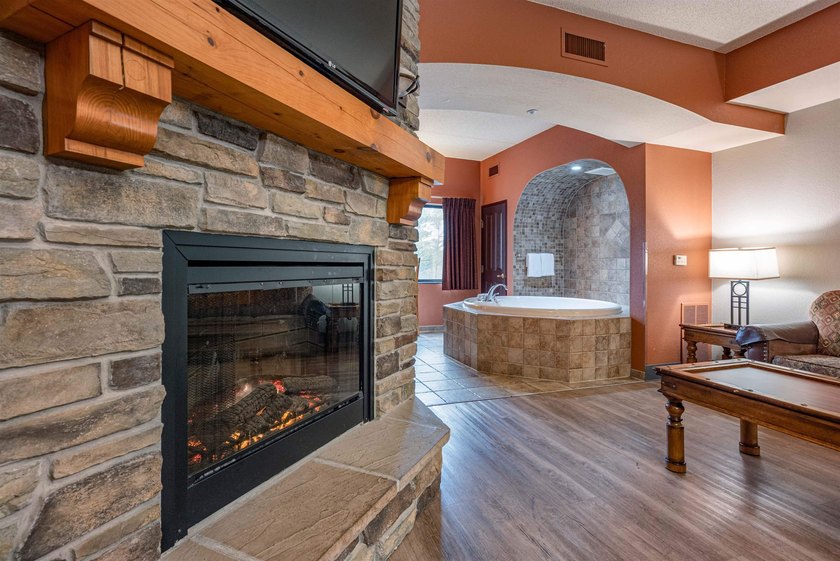 Wake up to river views. Sip your coffee on the balcony. End your - photo 12
